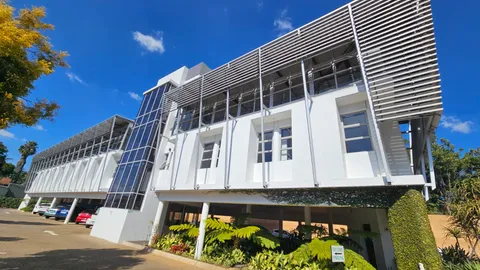 Attlyn Corner, 379 Lynnwood Rd, Menlo Park